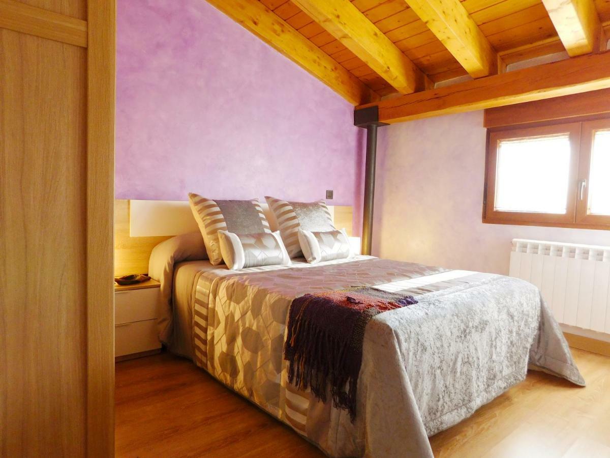 Apartamento Ribera Del Duero Reserva Tubilla del Lago Bagian luar foto