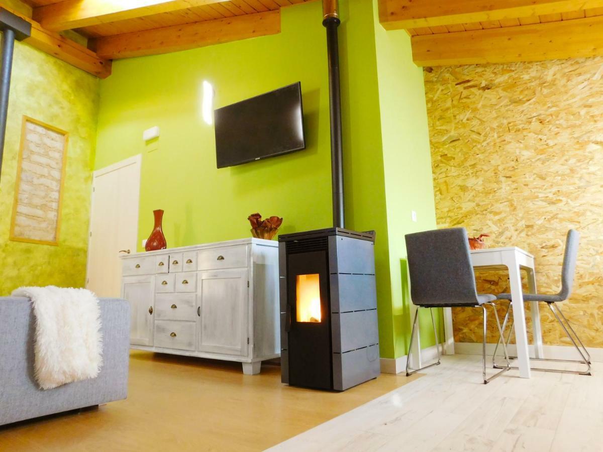 Apartamento Ribera Del Duero Reserva Tubilla del Lago Bagian luar foto